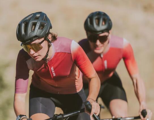 Is it necessary to buy cycling clothes? Cycling clothes buying guide